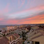 Penthouse Mit Private Dachterrasse Und Blick Auf Meer, Berge ,hafen Естепона