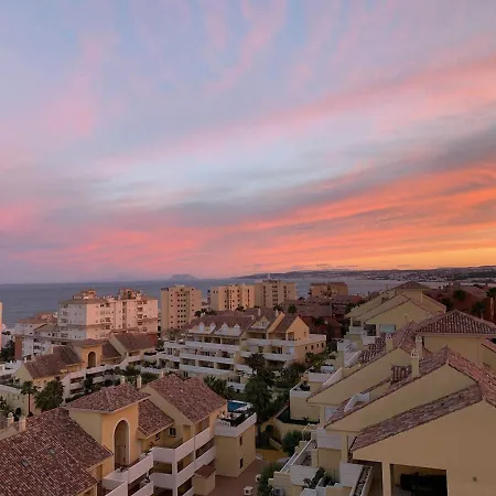 Penthouse Mit Private Dachterrasse Und Blick Auf Meer, Berge ,hafen Estepona