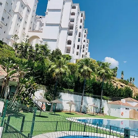 Daire Penthouse Mit Private Dachterrasse Und Blick Auf Meer, Berge ,hafen