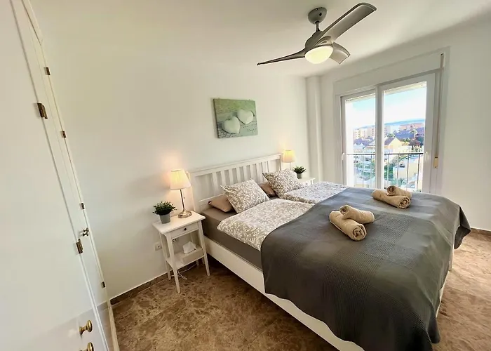 Apartment Penthouse Mit Private Dachterrasse Und Blick Auf Meer, Berge ,hafen *