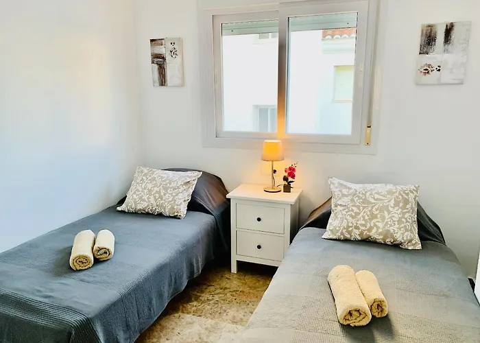 Apartment Penthouse Mit Private Dachterrasse Und Blick Auf Meer, Berge ,hafen