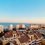 Penthouse Mit Private Dachterrasse Und Blick Auf Meer, Berge ,hafen *