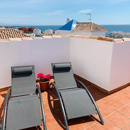 Penthouse Mit Private Dachterrasse Und Blick Auf Meer, Berge ,hafen Apartment *
