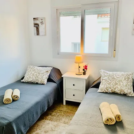 Apartamento Penthouse Mit Private Dachterrasse Und Blick Auf Meer, Berge ,hafen