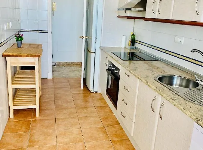 Penthouse Mit Private Dachterrasse Und Blick Auf Meer, Berge ,hafen Apartamento