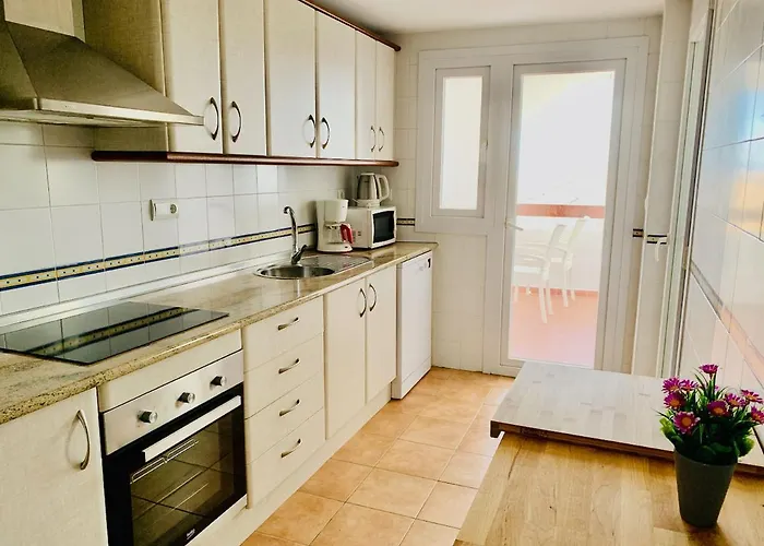 Апартаменти Penthouse Mit Private Dachterrasse Und Blick Auf Meer, Berge ,hafen Естепона