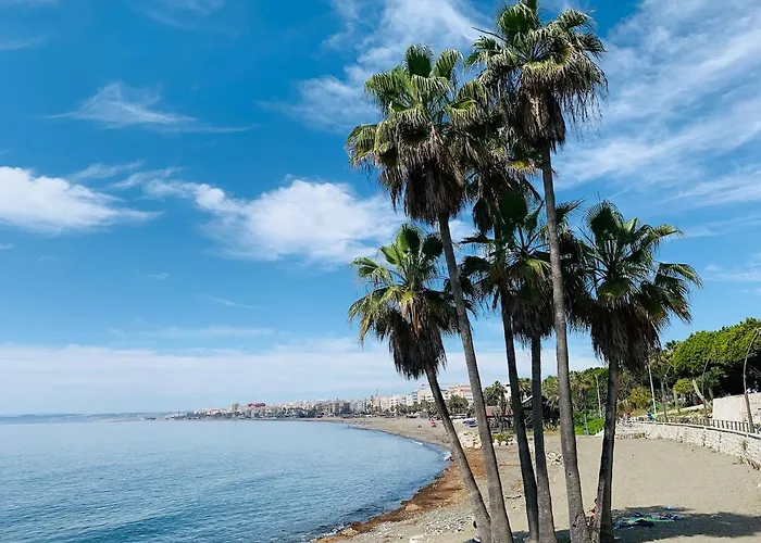 Penthouse Mit Private Dachterrasse Und Blick Auf Meer, Berge ,hafen Апартаменти *